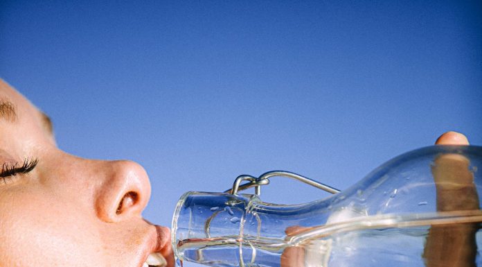 Quanto de água se deve beber por dia